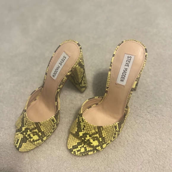 Steve Madden Heels - Picture 2 of 2